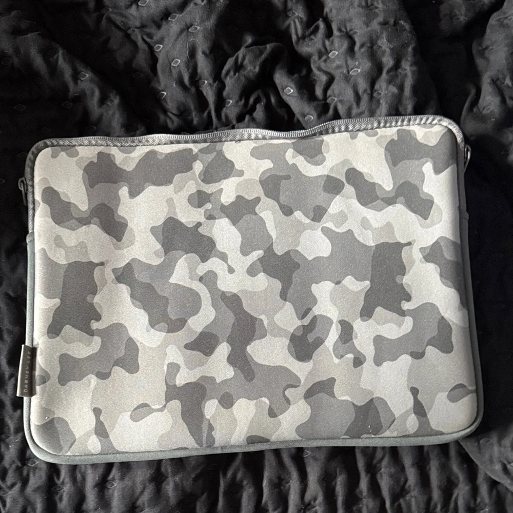 Dabney Lee Gray Camouflage Sleeve